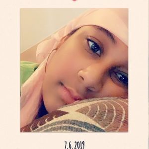 Meet your Posher, Kayla